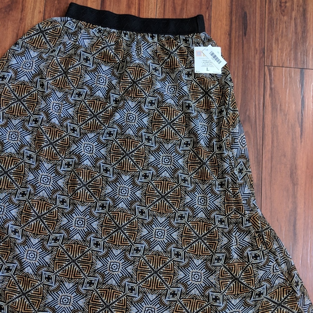 LulaRoe Lucy* Discontinued style